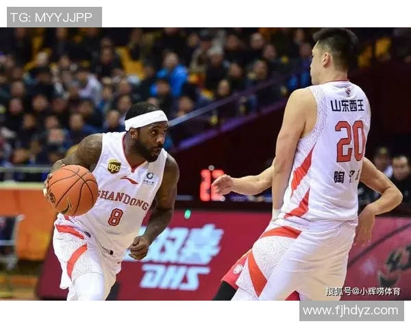 杭州羽毛球队在世锦赛积分榜上以82分领先其他队伍展现强劲实力