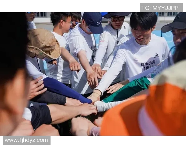 攀岩联赛点评：北京飞盘队的团队协作表现